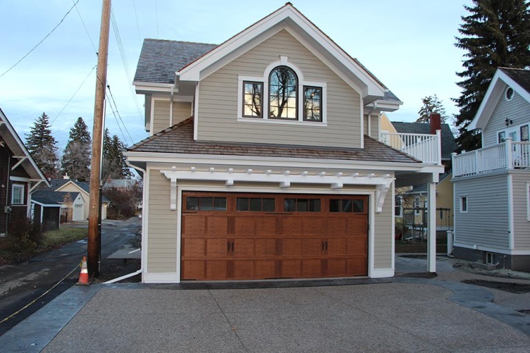 Garage Edmonton, AB McLeod Creek Timber Frame Company